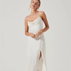 ASTR Gaia Midi Dress - size XL - never worn